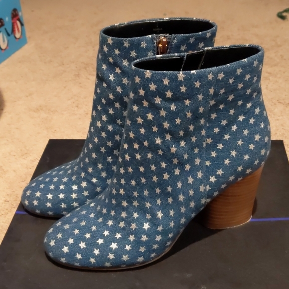 gunmetal Shoes - Gunmetal star ankle boots